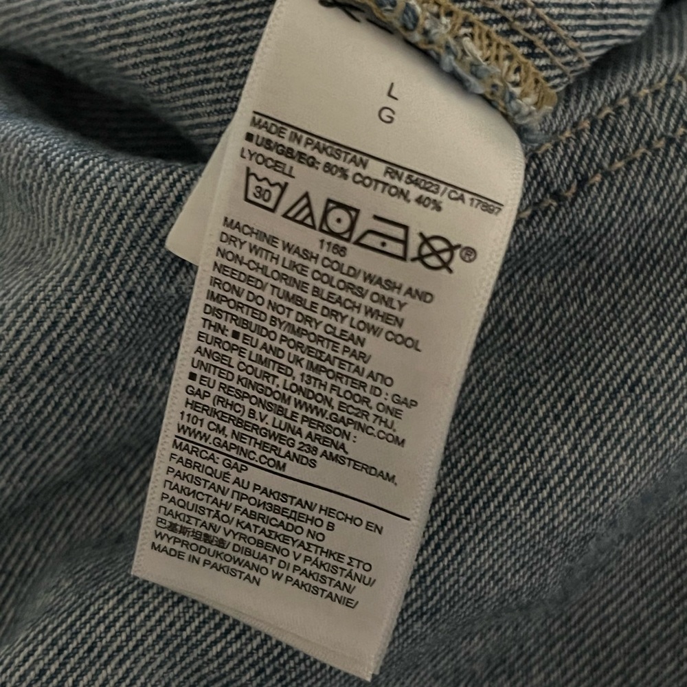 Gap SuperSoft Pull-On Wide-Leg Jeans - Picture 9 of 9